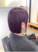 切りっぱなしボブにパープルカラー