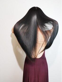 ワタイ(Watai)の写真/本物にこだわる大人女性のための、縮毛矯正・髪質改善特化型サロン。頭皮の悩みを解消し、美しい髪質を。