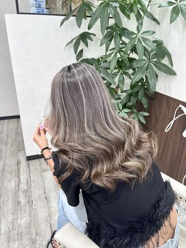 ベルヘアーデザイン 堺東(Belle hair Design) コントラストハイライト/外国人風/ハイライト/レイヤーカット