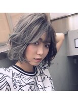 フラミューム 恵比寿(flammeum)&nbsp;ミヤザキスタイル アッシュグレージュなレイヤーボブ