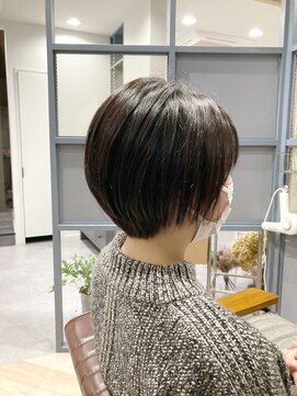 ティルヘアー(TiLL HAIR) 白髪隠し　大人ショートボブ　カジュアル