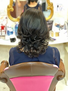 美容室 ティンカーベル レイヤースタイル