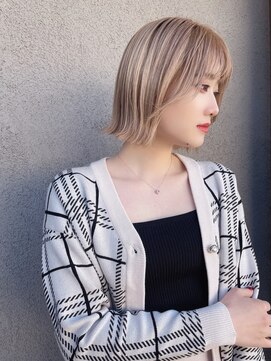 ロンド ラマ 岐阜(Lond bla-ma) パツッとハイトーンボブ♪