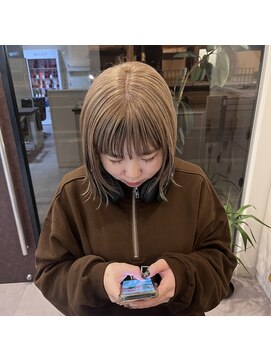 ユニ(Uni.) ミルクティーベージュカラー