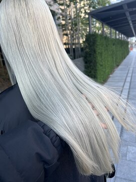 テテ(TETE) ホワイトカラー　心斎橋×長堀橋