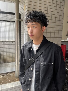 ウェルネス(Wellness) スパイラルツーブロックマッシュアップバングコンマヘア52