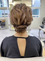 アップヘア、ヘアアレンジアップスタイル、編み込みアップ