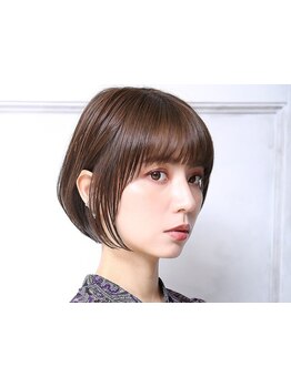 白髪は染めたいけど明るくしたい！今まで諦めていた髪色が実現する特殊技術♪髪質改善トリートメントカラー