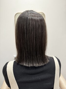 ラヴィン(LOVIN’) ぷつっとボブ/ハイライトカラー/アッシュベージュ