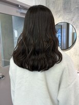 メク(meku)&nbsp;艶感たっぷり暗髪カラー/関内美容室