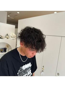 クルム(guleum) ダークアッシュ/アッシュブラック/パーマ