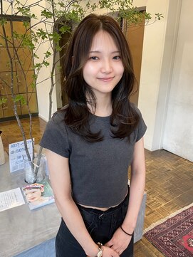 ヘアーアイスカルテット(HAIR ICI QUARTET) 大人上品レイヤーカット×美髪くびれミディ