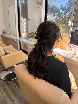 リリカル ヘアオブジェ ゆるふわハーフアップ