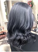 グレージュ　アッシュ カールセミロング
