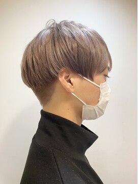 レンジシキチジョウジ (RENJISHI KICHIJOJI) ミルクティーカラーのメンズマッシュスタイル【RENJISHI 宮本】