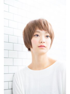 アボヘアー(Abo hair) 切りっぱなし ショート ぱっつん 無造作 ミルクティーベージュ