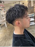 ツイストスパイラルパーマ波巻きスパイラルセンターパート