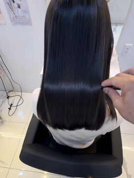 リーホリエ(Lee Horie) 髪が綺麗になる髪質改善ストレート