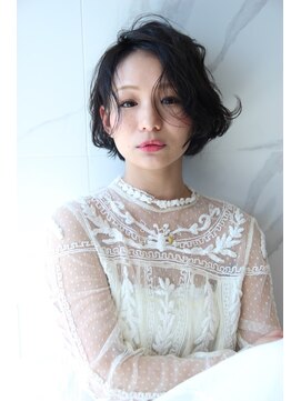 リノア 鵠沼海岸(LINOA) デザインカラー/レイヤーカット/ウェットヘア/オリーブベージュ