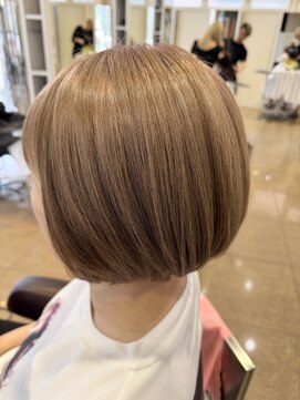 レッド(ReD) 白髪ぼかし/白髪ぼかしハイライト/脱白髪染め/金沢/髪質改善