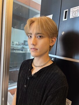 インク サカエ(inq sakae) ブリーチ/ハイブリーチカラー/ブロンド/ハイトーン/メンズカット