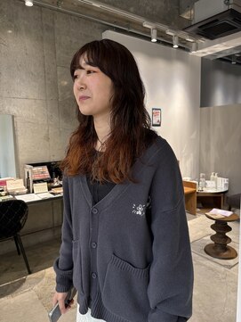 ミリ(milli Produce by ITAKURA) グラデーションカラーロングパーマ