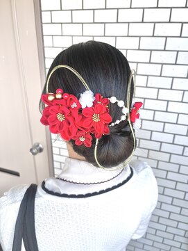 ソノ(sono) タイトシニヨン 水引ヘア 成人式ヘア 振袖ヘア 和装ヘア