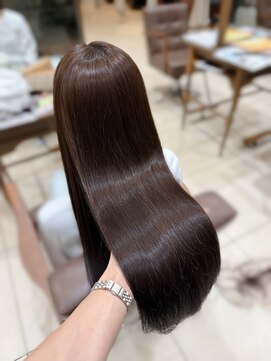 フォルテ ティアラ 横浜店(FORTE TIARA) 絹のような輝き★リッチブラウン×髪質改善プレミアムストレート