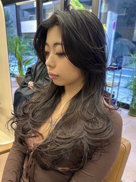 bell -emi- 大人ワンカール/バタフライレイヤー/海外ヘア