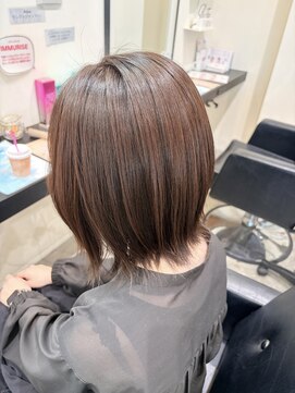 アパカバール 鳳店(Apa kabar) 軽めボブ