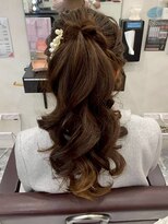 ベルグロー 北新地(BELLEGROW)&nbsp;ボリュームポニーテール｜梅田・北新地ヘアセット