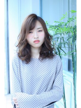 ミューズ 新瑞橋店(MUSE) オリーブ系カラー セミロング