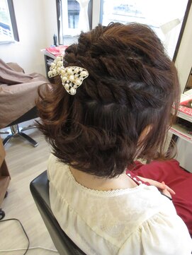 コアフィールフィス(COIFFURE fils) リボンの髪飾り&そとはねアレンジ