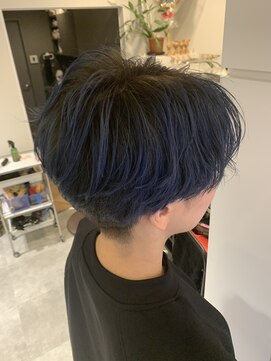 匠 美容室 ハンサムショート　ブルーブラックカラー