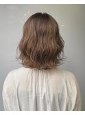 ミディアムレングス/ベージュ/ふんわりカール/ガーリー