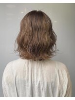 トリコ ヘアアンドケアスペース(trico hair&care space) ミディアムレングス/ベージュ/ふんわりカール/ガーリー