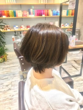 トレ(tre.) 甲子園口/髪質改善/白髪染め/ショート/酸性ストレート/美容室