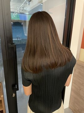 クシェル(kuschel) 寒色系カラー艶髪ミルクチョコレートスローカラーダークアッシュ