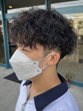 リット×ベリエ(Lit.×belier) 波巻きスパイラルパーママッシュショート無造作パーマ刈り上げ