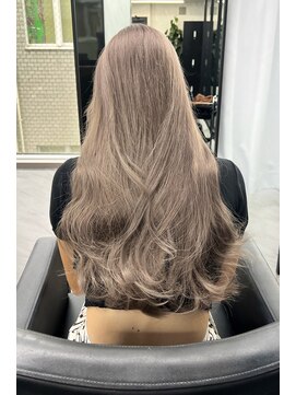 リア 大阪梅田(Ria) ～グレージュ～　【Ria 大阪 梅田】