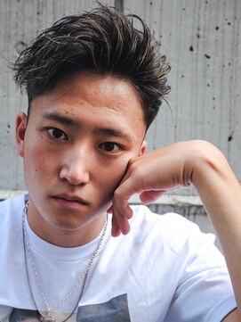 サンズ 梅田(SUNS) スキンフェード×ハイライト