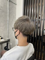 モエバイアリア(Moe by aria)&nbsp;メンズグレージュカラー