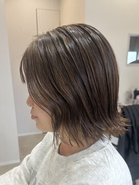 ベル サウス(BHEL south) 津久居ロレイヤーカットハッシュカット透明感カラー重めロング