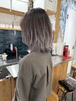 テイ(tei)&nbsp;ルーツカラー/ハイトーン/ホワイトカラー/チャコールグレー/ボブ