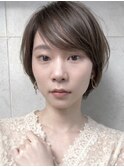 ショートボブ　ショートカット　30代　40代　耳掛けショート