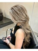 ハイライトミディアムヘア暗めカラーデザインカラー
