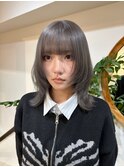 顔まわりウルフレイヤーのグレーカラー