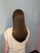 オーストヘアジジ(Aust hair Gigi)&nbsp;オリーブベージュとストレート