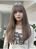 ミディアムハッシュカットミルクティーベージュヘーゼルベージュ