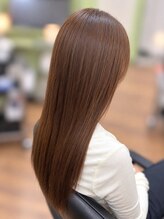 ヒビ(hibi) 髪質改善×やわらかツヤロング